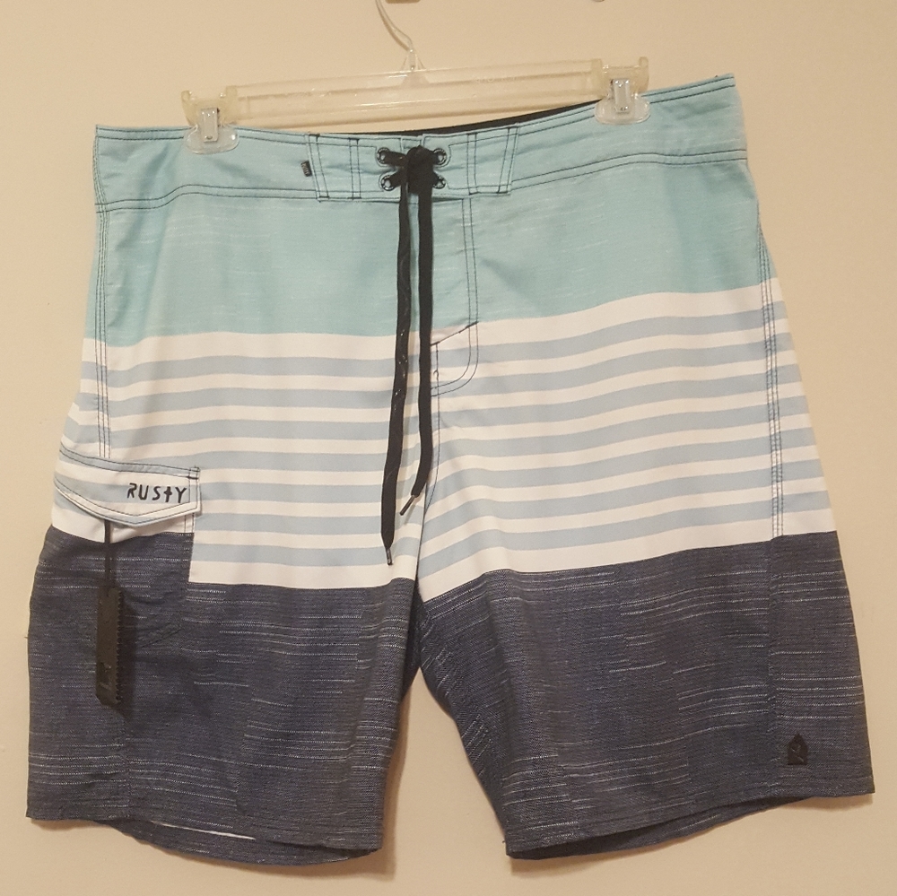 🤑Men's Size 38 Swim Shorts🤑